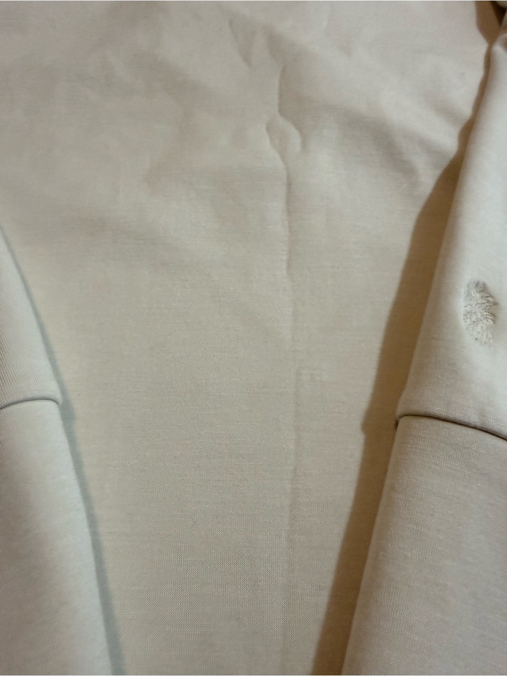 Tommy Bahama Women’s S/P White Collared Long Sleeve Pullover Top - Picture 2 of 7